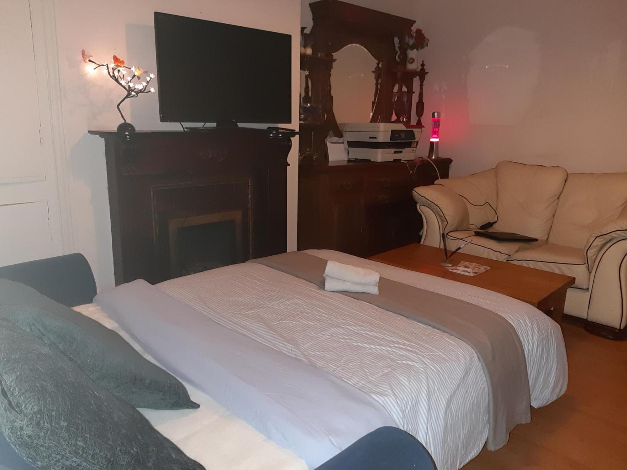 Phoenix Nights Guest House Барроу-ин-Фернесс Экстерьер фото