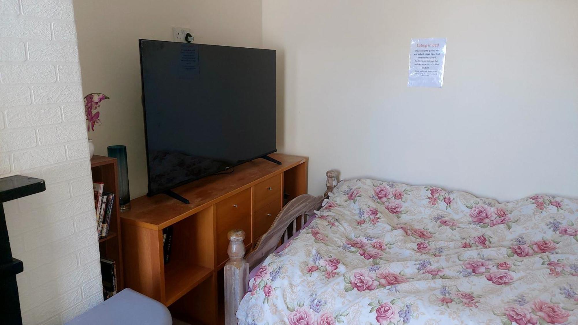 Phoenix Nights Guest House Барроу-ин-Фернесс Экстерьер фото